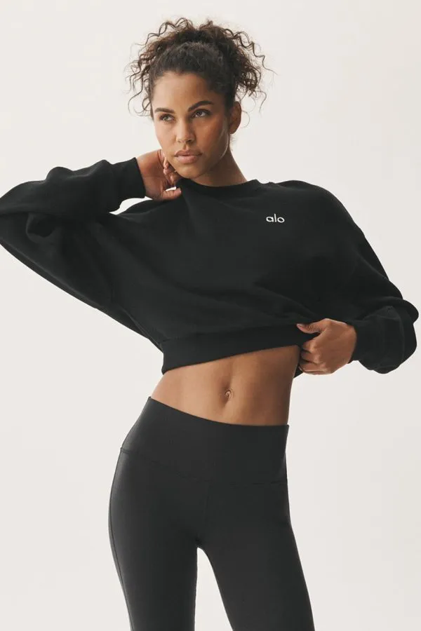 Cropped Accolade Crewneck - Black